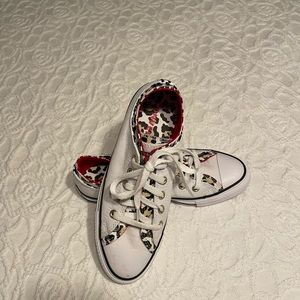 Women’s shoes